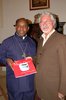 Arcivescovo Mteba (Tanzania) e l'artista Cardella